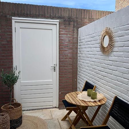 Beach Studio 35 With Private Parking Zandvoort Eksteriør billede